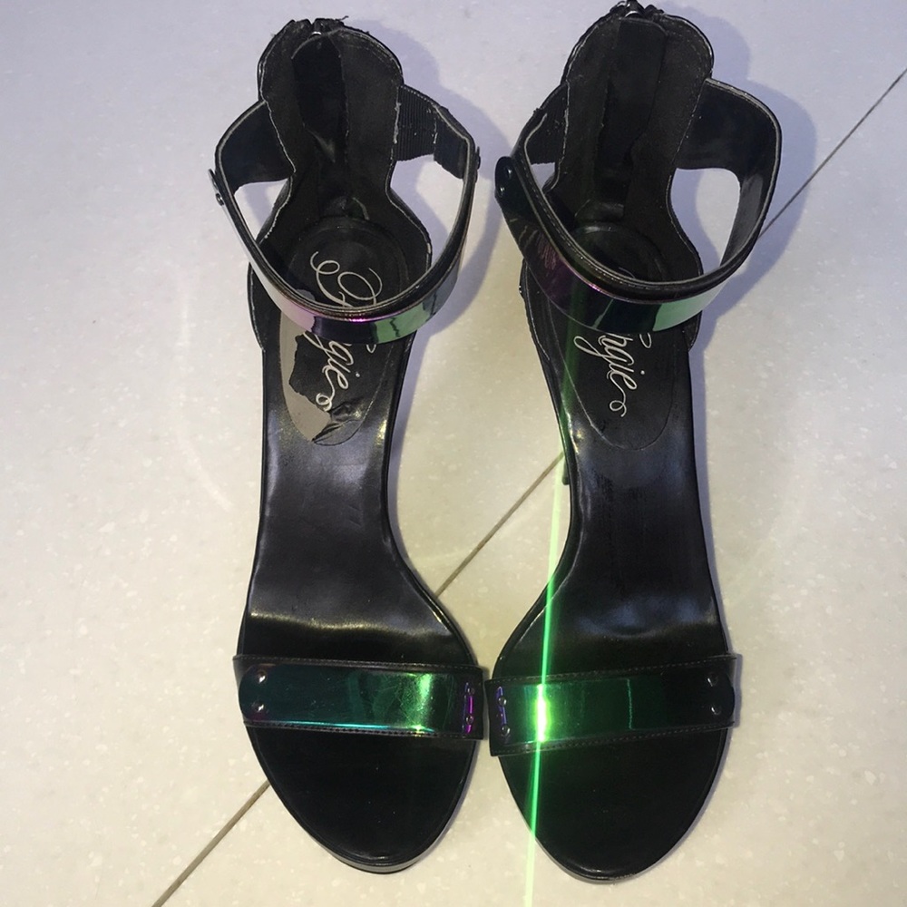 Fergie heel/platform!